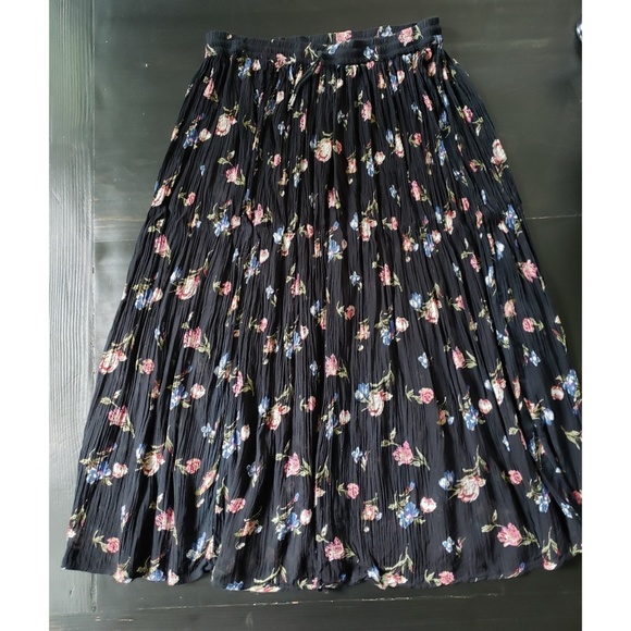 Vintage Dresses & Skirts - 4/$25 VINTAGE ZONTEE Black Floral Maxi Skirt Boho